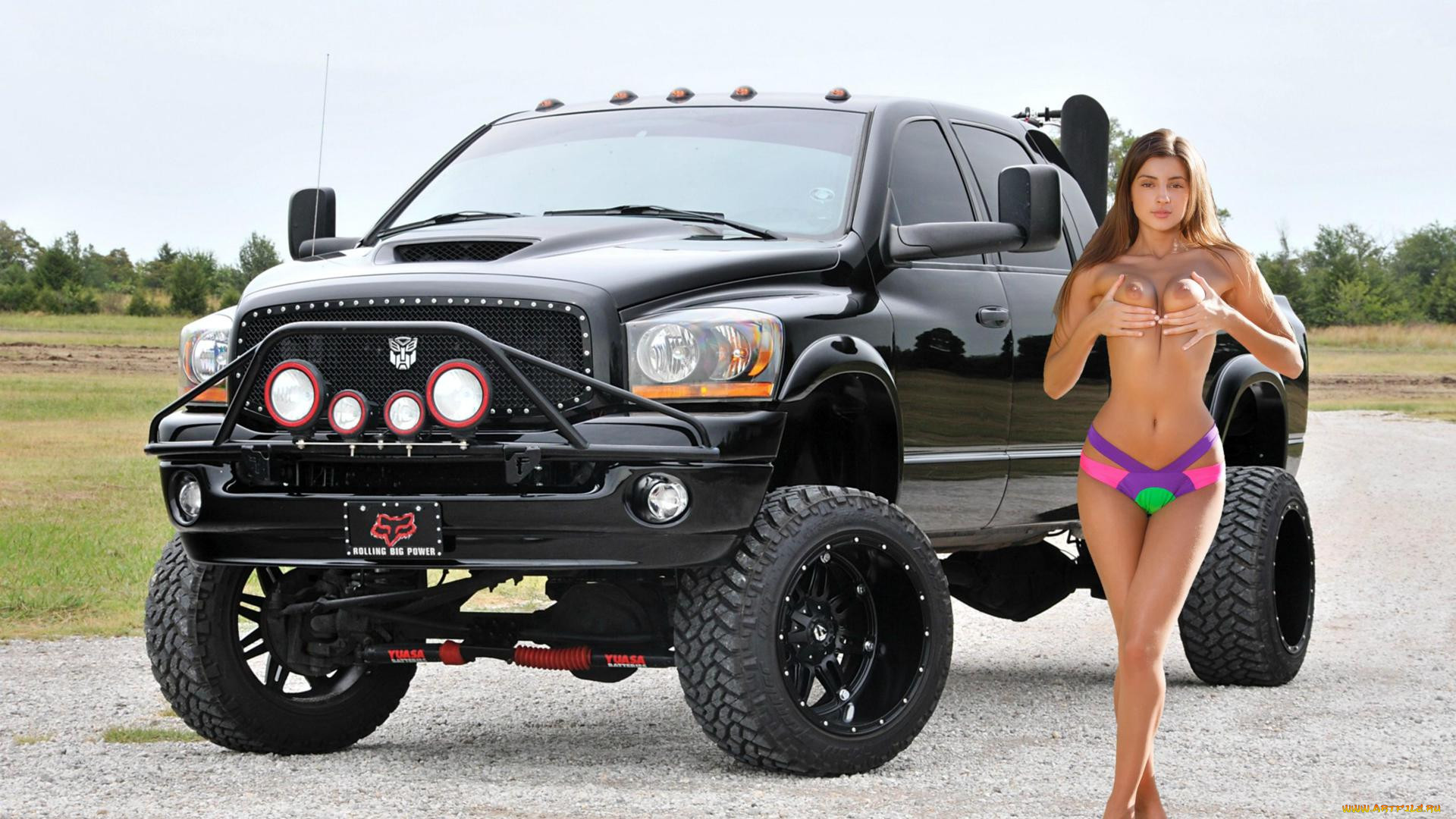 Babe bikini truck