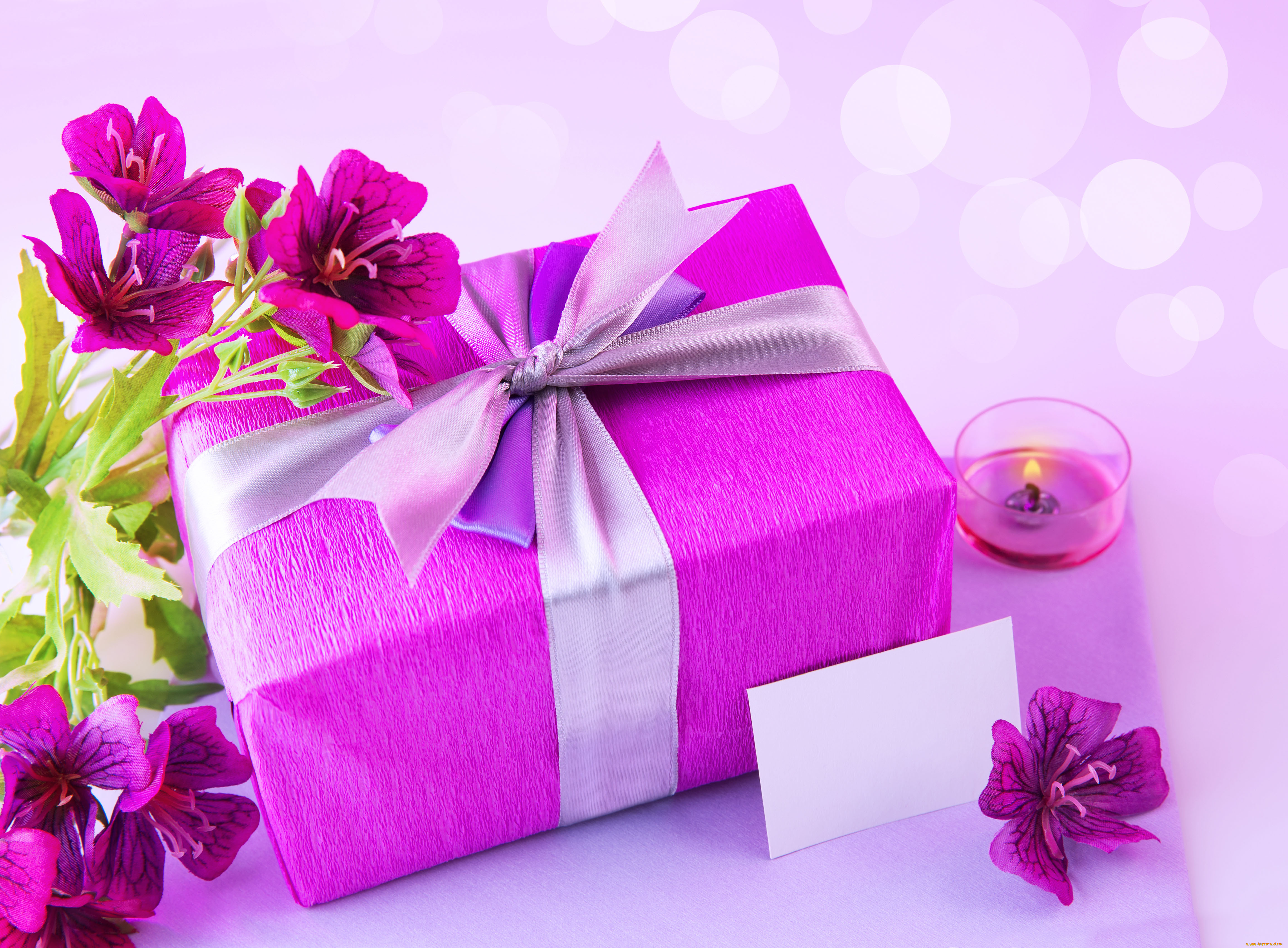 Поздравление С Днем Рождения Женщине С Подарками