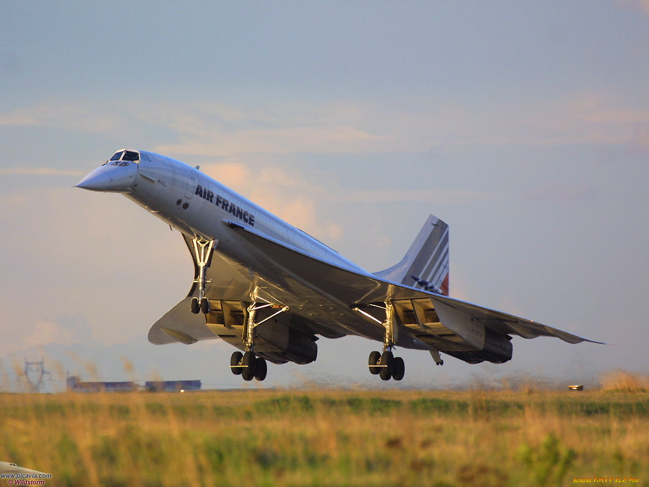 Гражданские самолеты россии. Конкорд Франция. Concorde Air France. Конкорд пассажирский самолёт. Конкорд посадка.