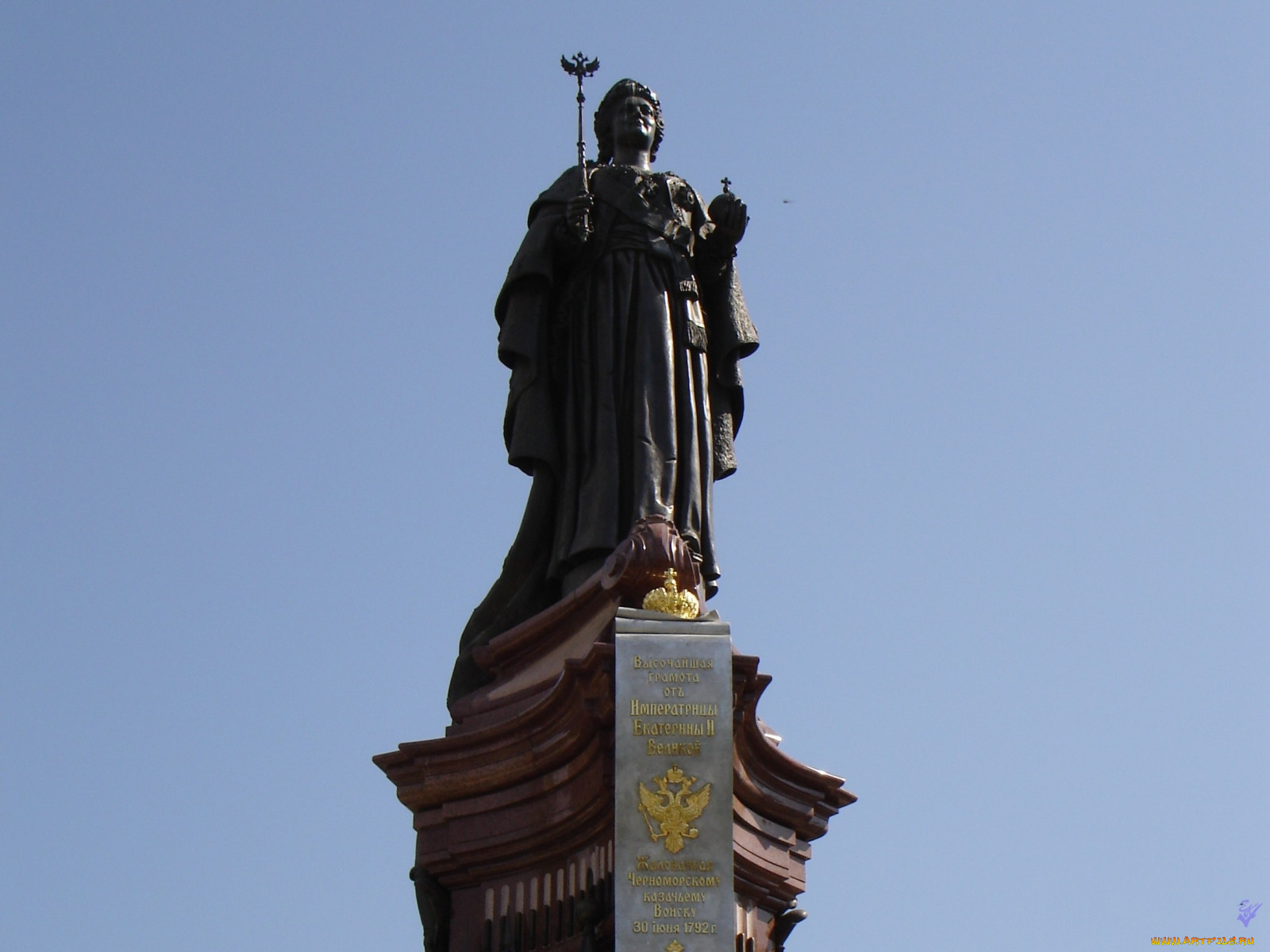 Памятник екатерине в краснодаре фото