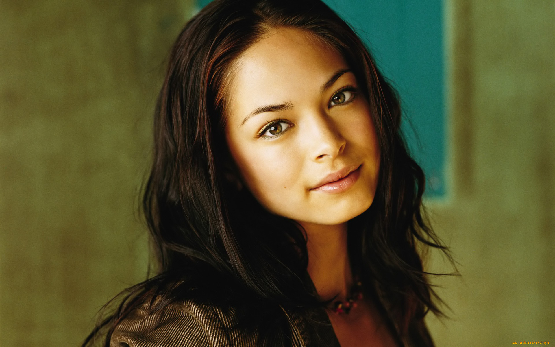 Kristin kreuk фото