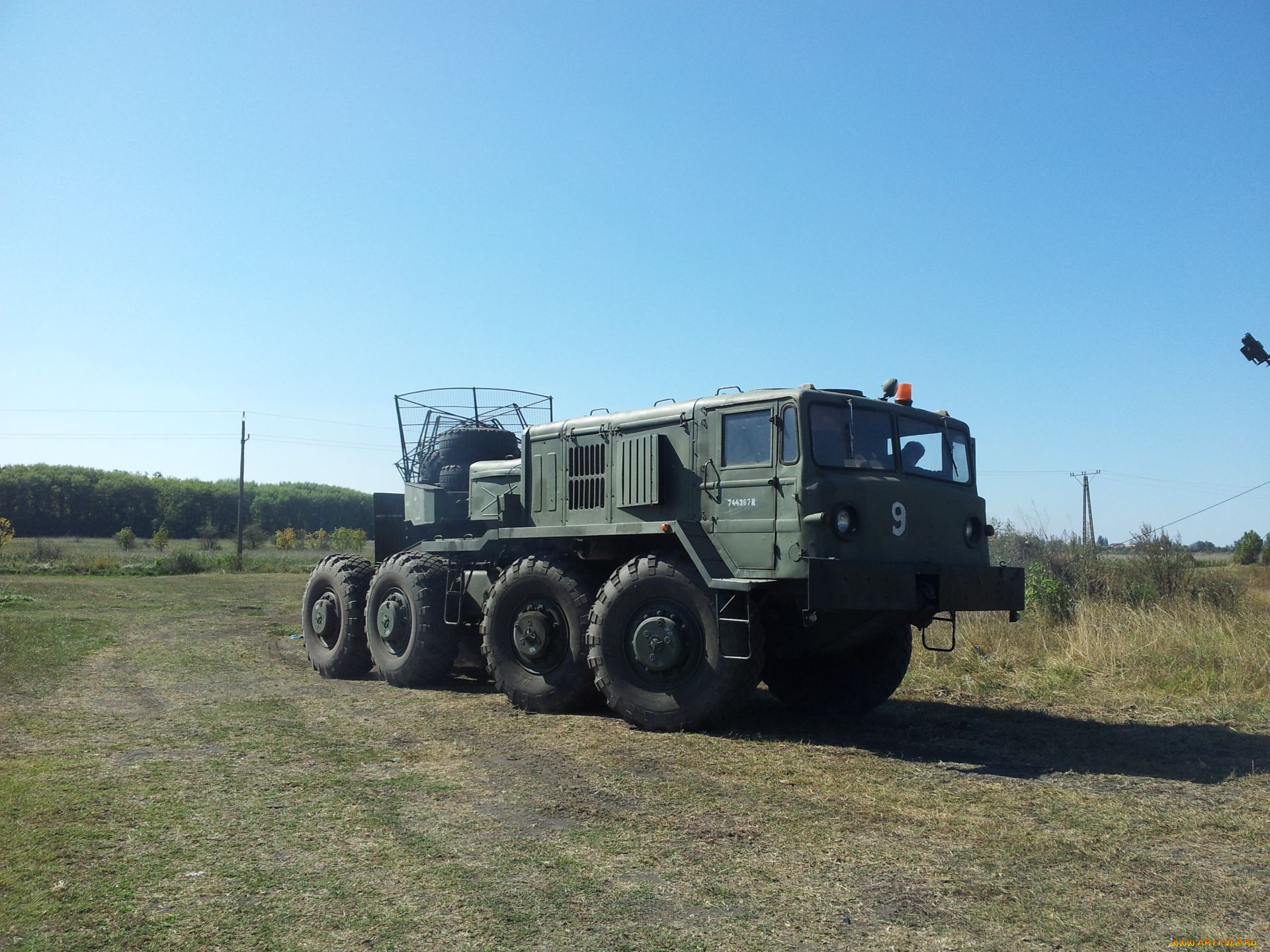 Боевая машина ураган фото