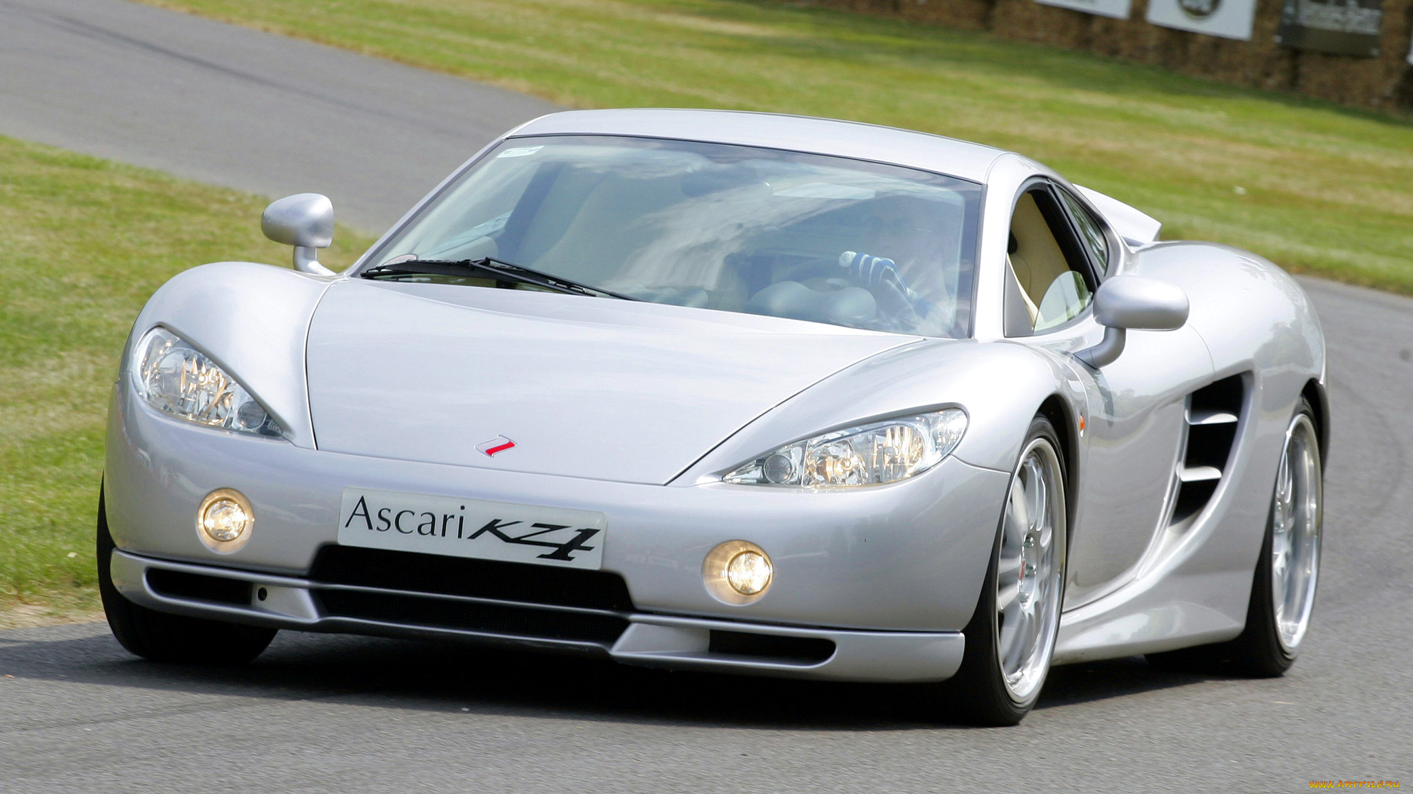 2005 ascari kz1