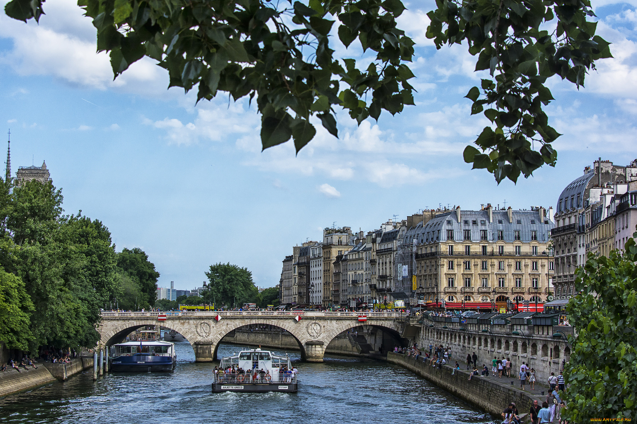 Paris is the river seine