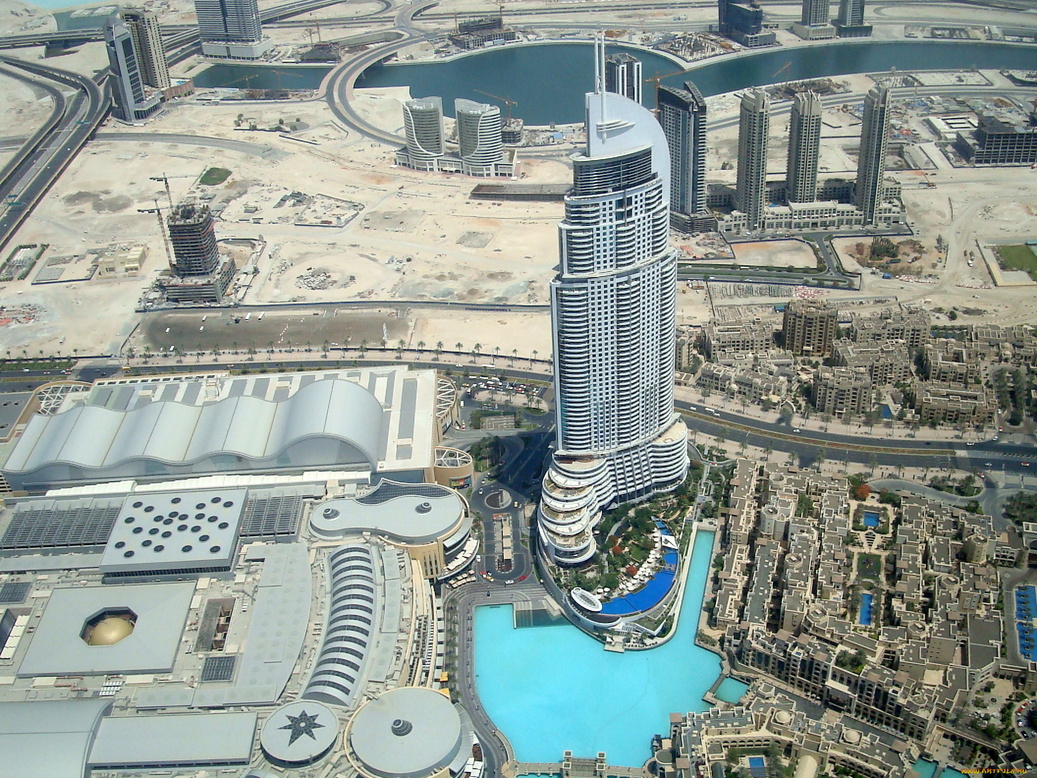 Про бурдж халифа. ОАЭ Дубай Бурдж-Халифа. Башня Бурдж Халифа. Башня в ОАЭ Бурдж Халифа. Бурдж-Халифа (828 м). Дубай, ОАЭ.