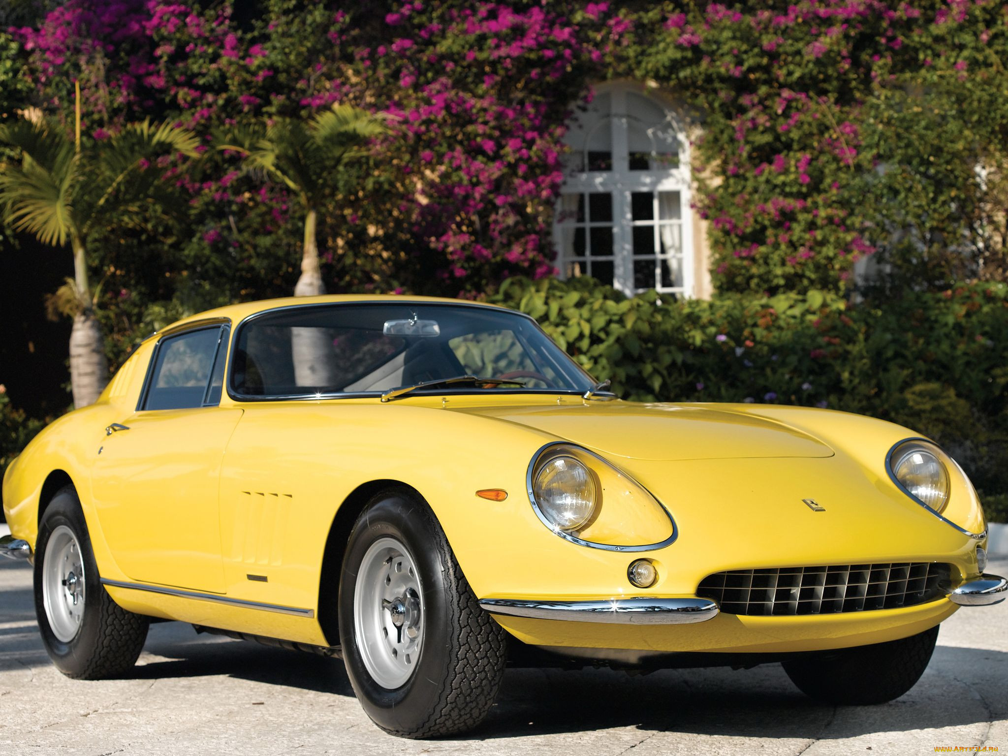 Старые феррари. Ferrari 275 GTB. Ferrari 275 GTB Yellow. Ferrari GTB 590. Феррари 1966 желтый.