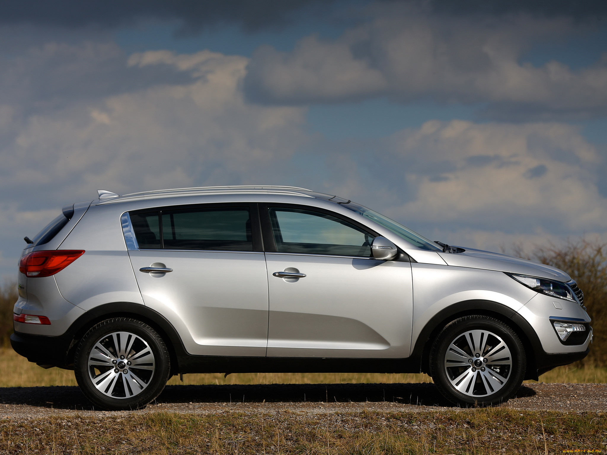 Kia sportage 2013 фото