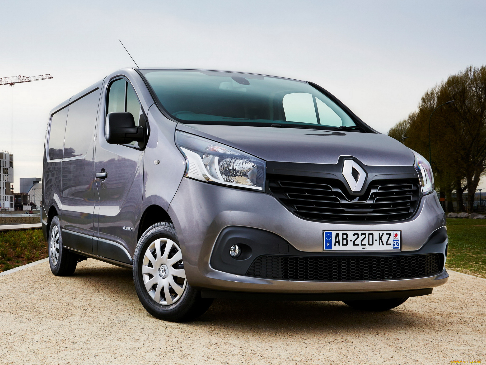 Фото renault trafic