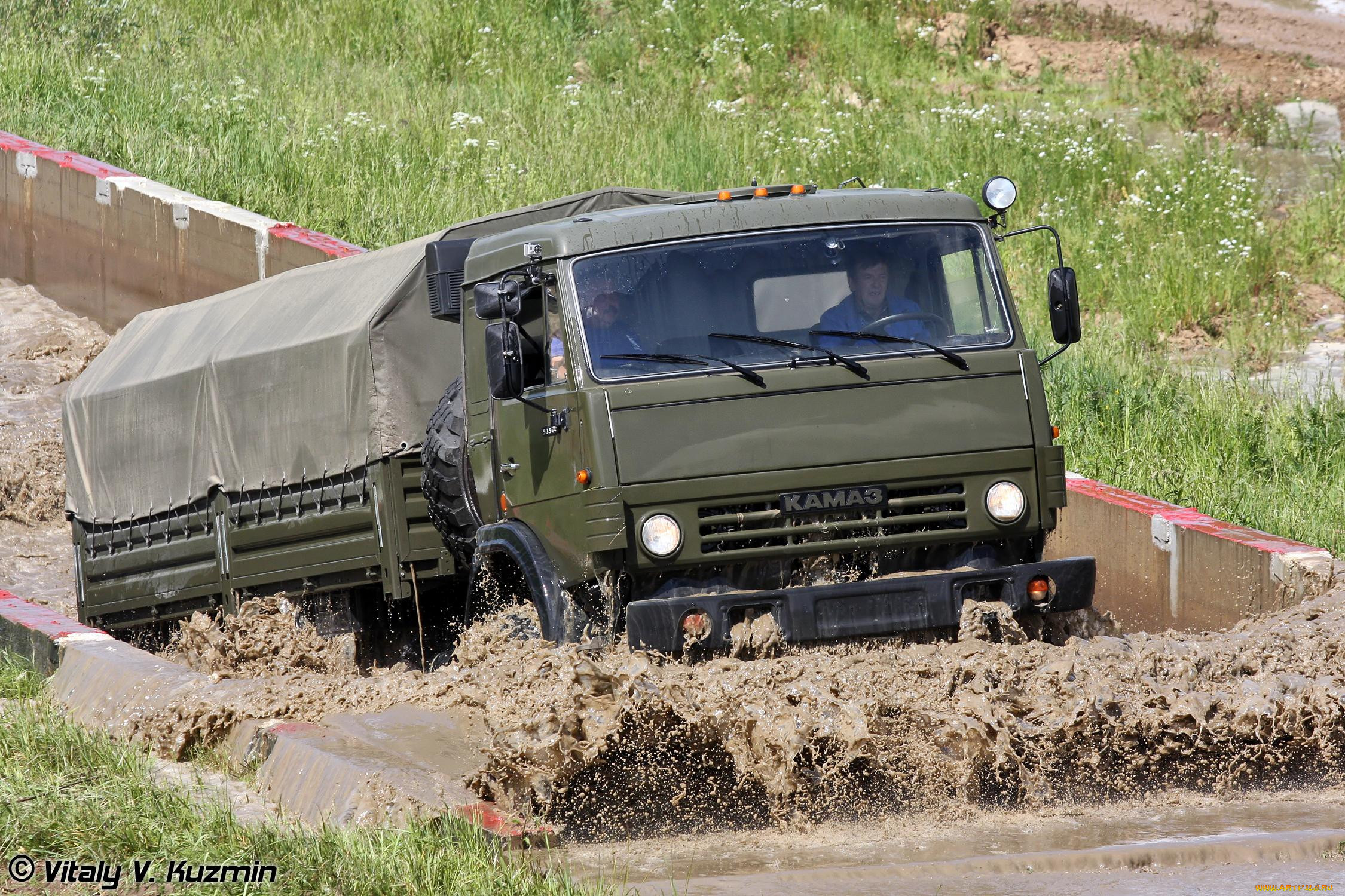 Фото военных камазов