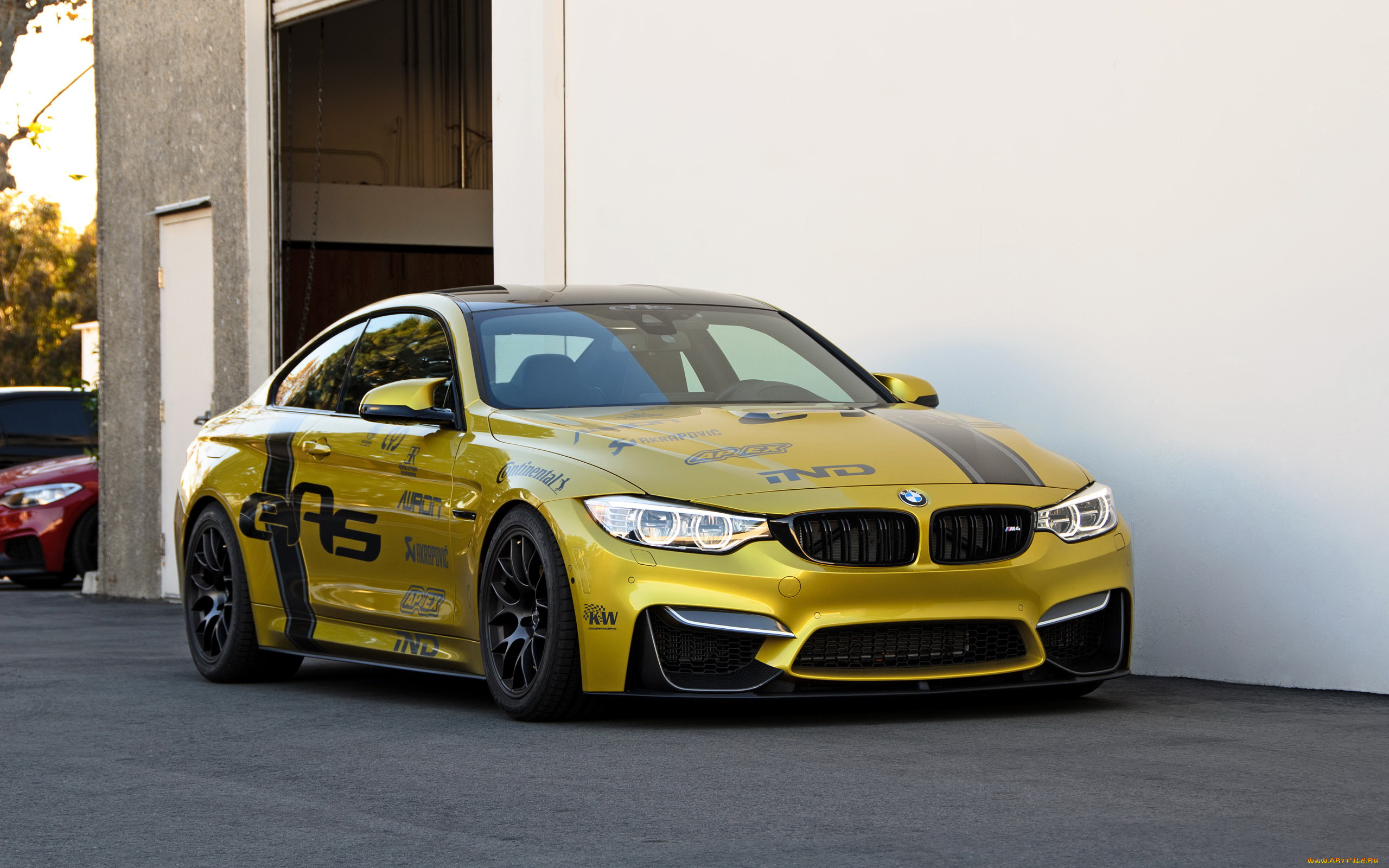 Бмв м4 тюнинг. BMW m4 f82. BMW m4 2015. BMW m4 Coupe. BMW m4 Sport.