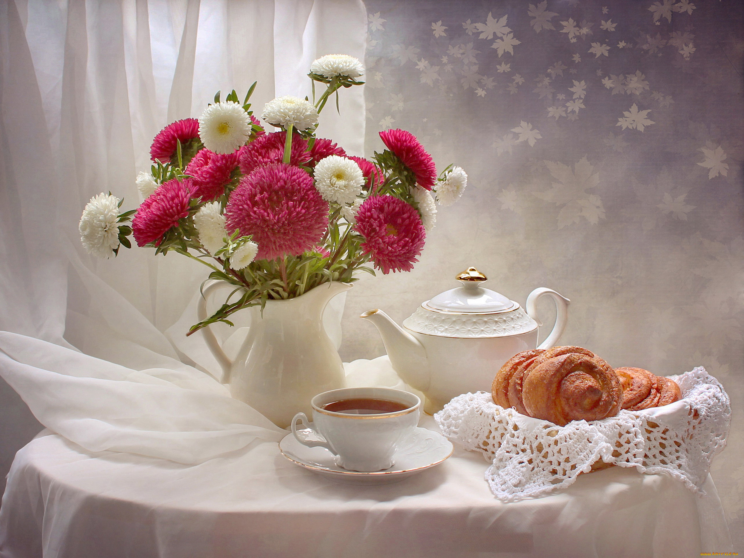 Воскресный день недели. Нежный натюрморт. Утренние цветы. Доброе утро натюрморт. Утро чай цветы.