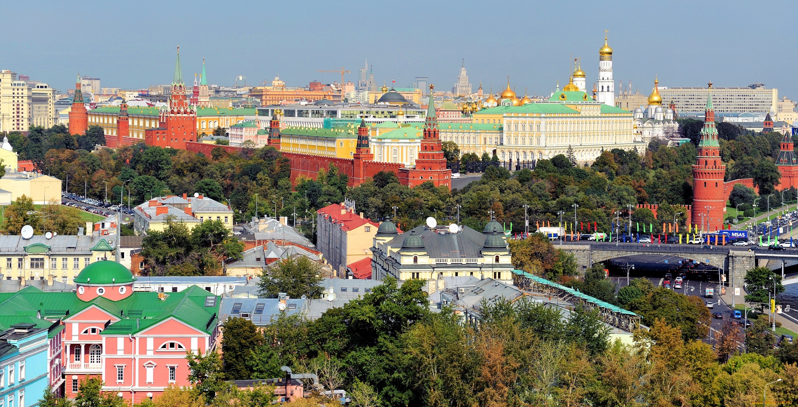 Вид на кремль москва