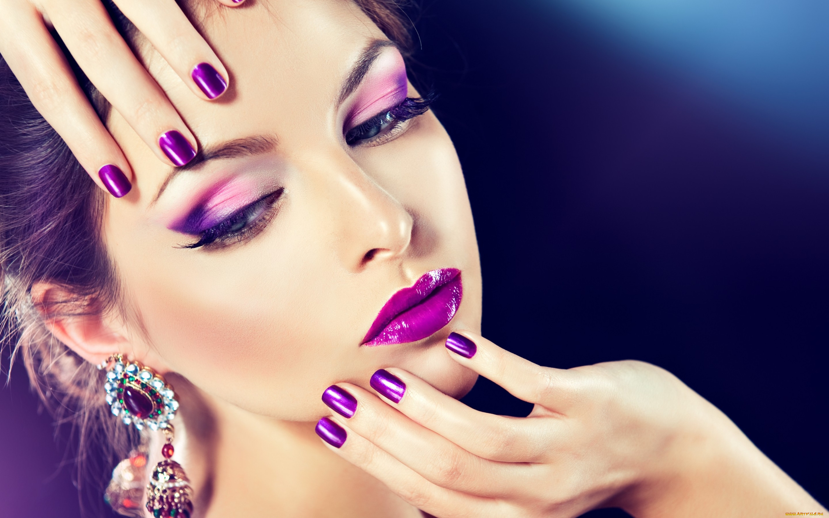 Hair nails. Фиолетовый макияж. Ногти для девушек. Макияж и маникюр. Макияж с фиолетовыми губами.