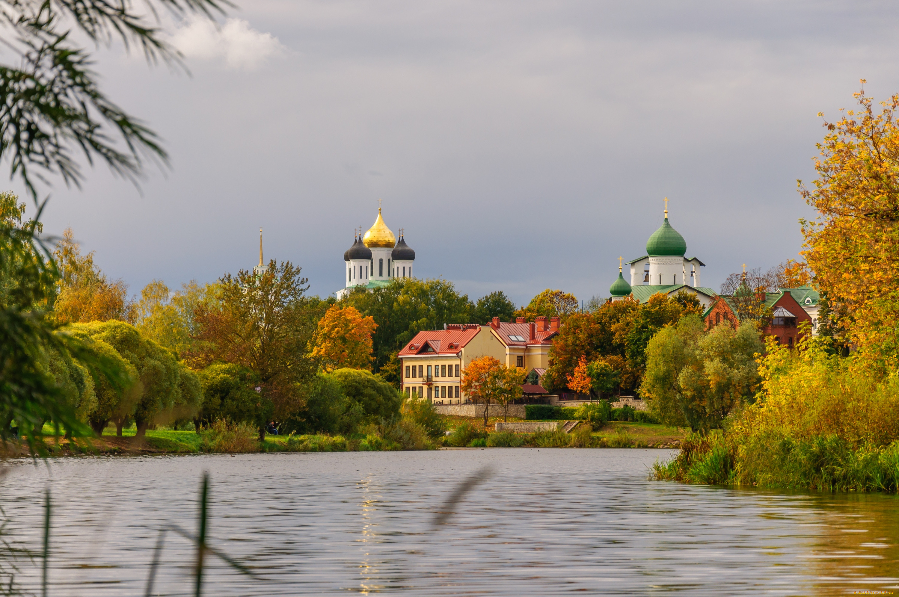 Природа г. Псков природа. Псков природа город. Пейзаж Церковь Псковская область. Городской округ город Псков Пушкинские горы.