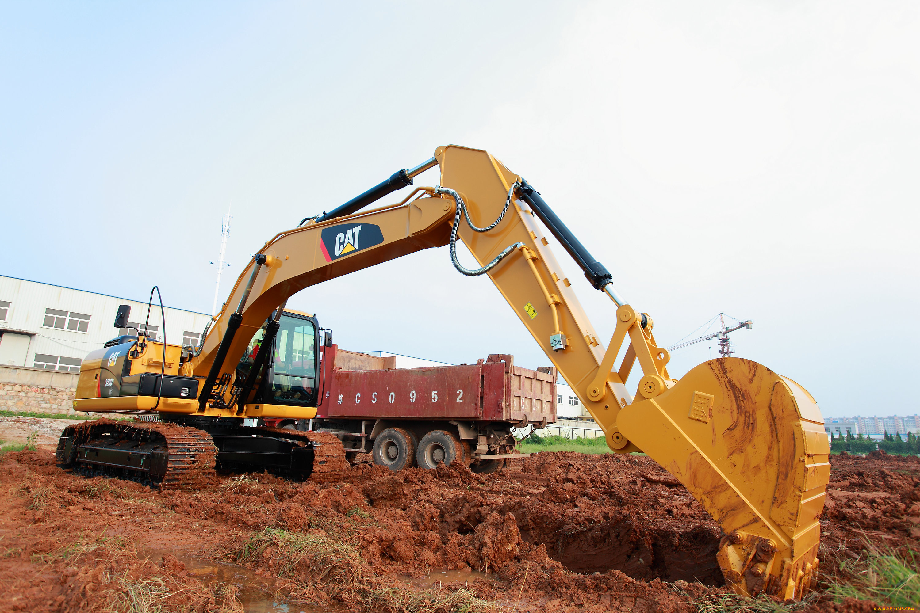 Аренда минеральные. Экскаватор Caterpillar 320d2 GC. Экскаватор Cat 320d. Экскаватор Caterpillar 320 GC. Экскаватор гусеничный Cat 320d GC.