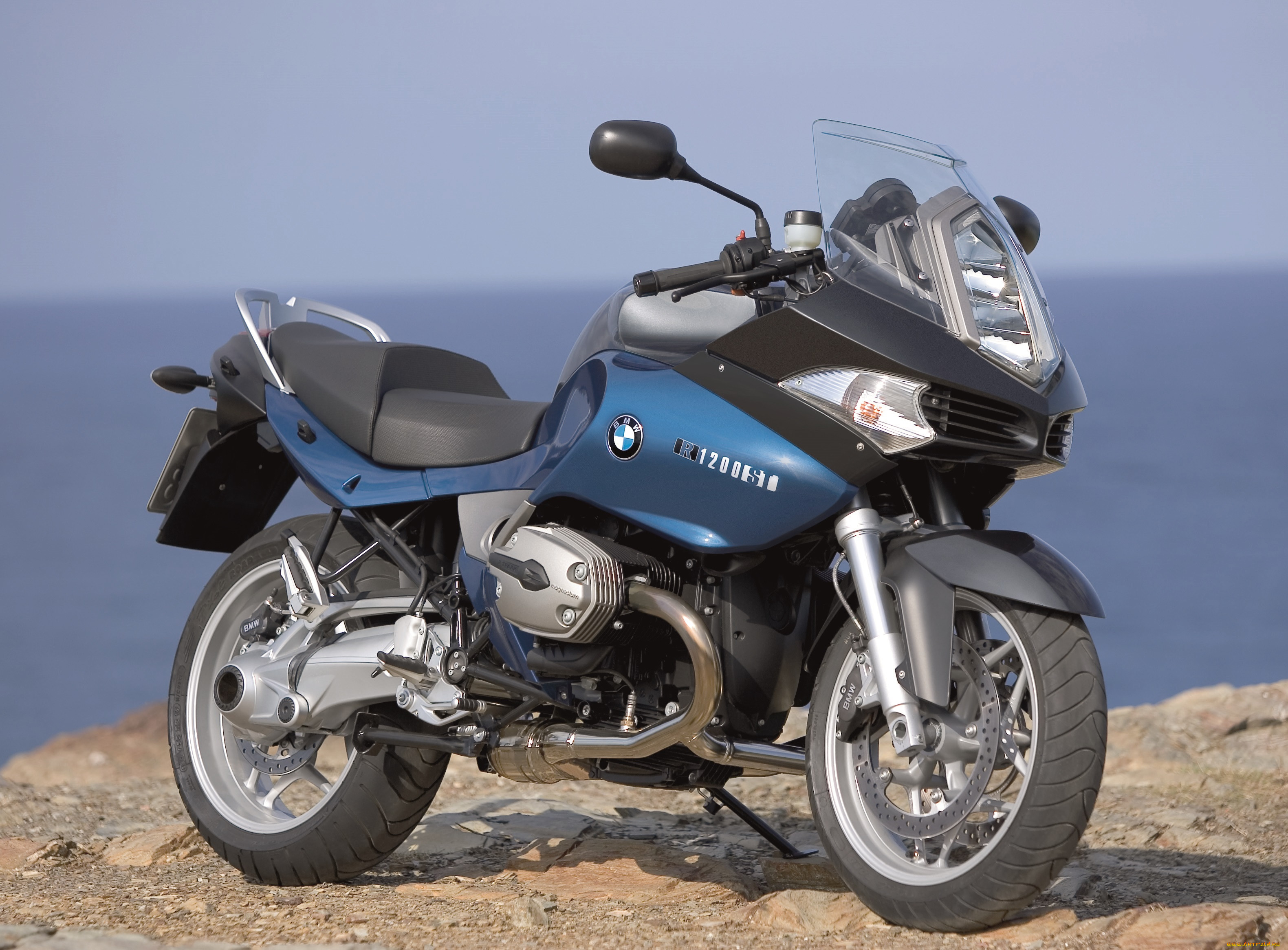 Мотоцикл bmw. БМВ r1200st. Мотоцикл БМВ r1200. БМВ 1200 ст. R1200st.