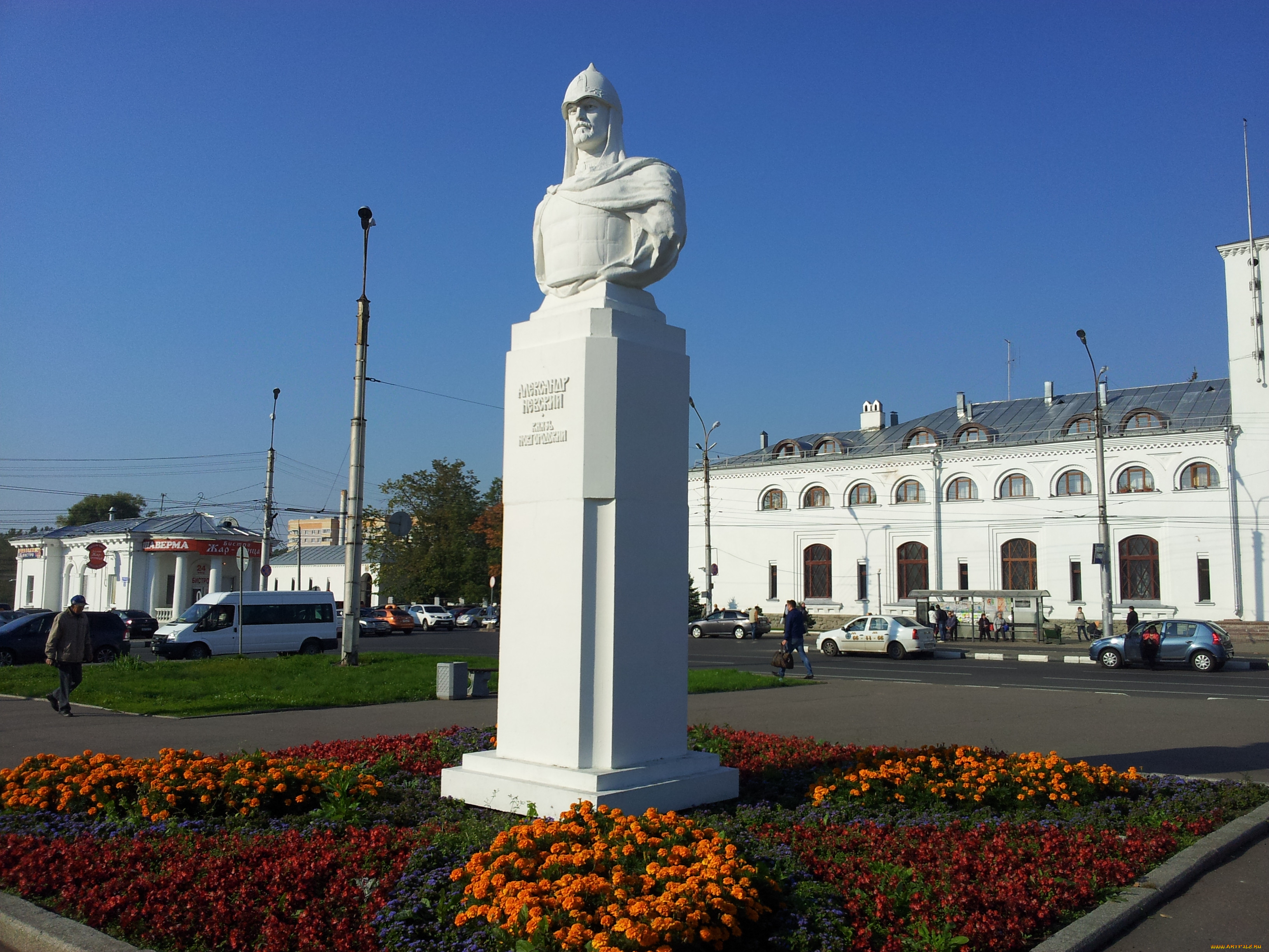 Скульптуры великого новгорода фото