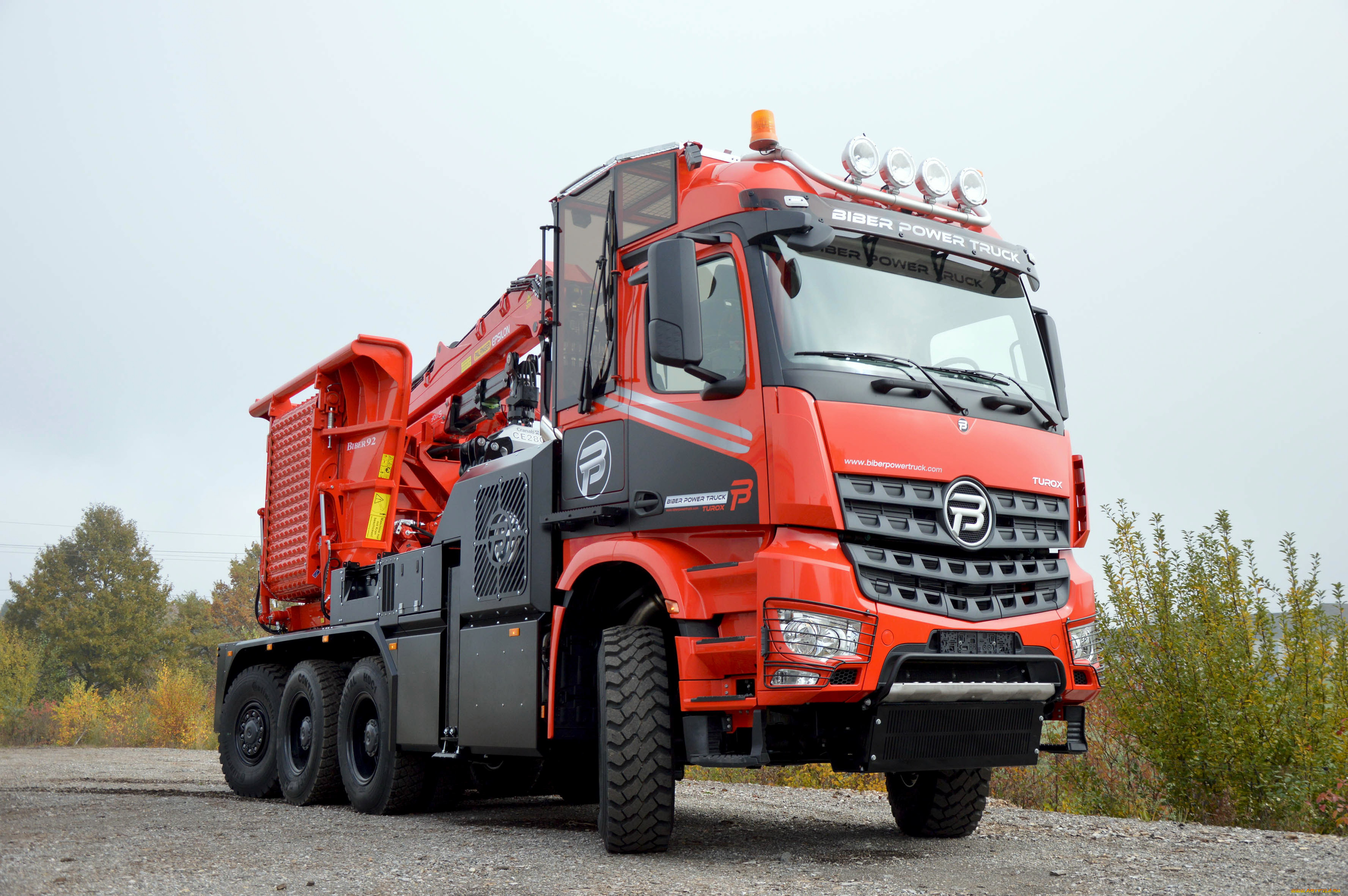 Грузовики спецтехника. Mercedes-Benz Arocs самосвал 4x4. Сортиментовоз Мерседес Арокс. Mercedes Benz Arocs лесовоз. Грузовики Paul Nutzfahrzeuge.