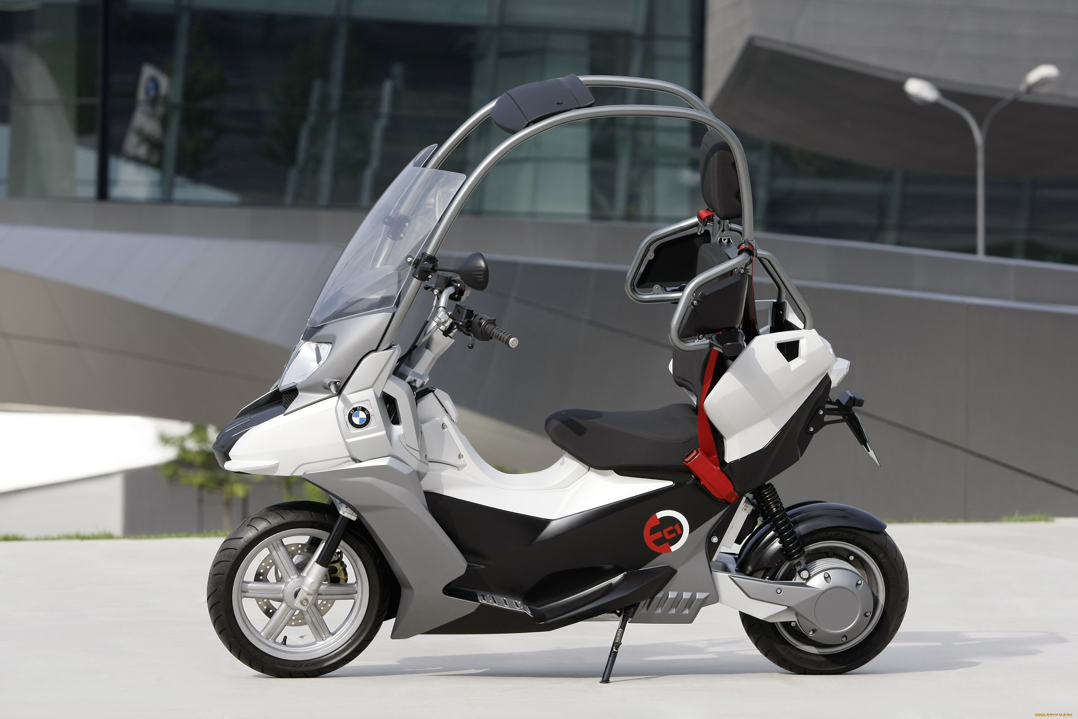 Скутер с крышей. BMW c1 Scooter. Мотороллер BMW c1. Скутер BMW c1. BMW c1 Plus.