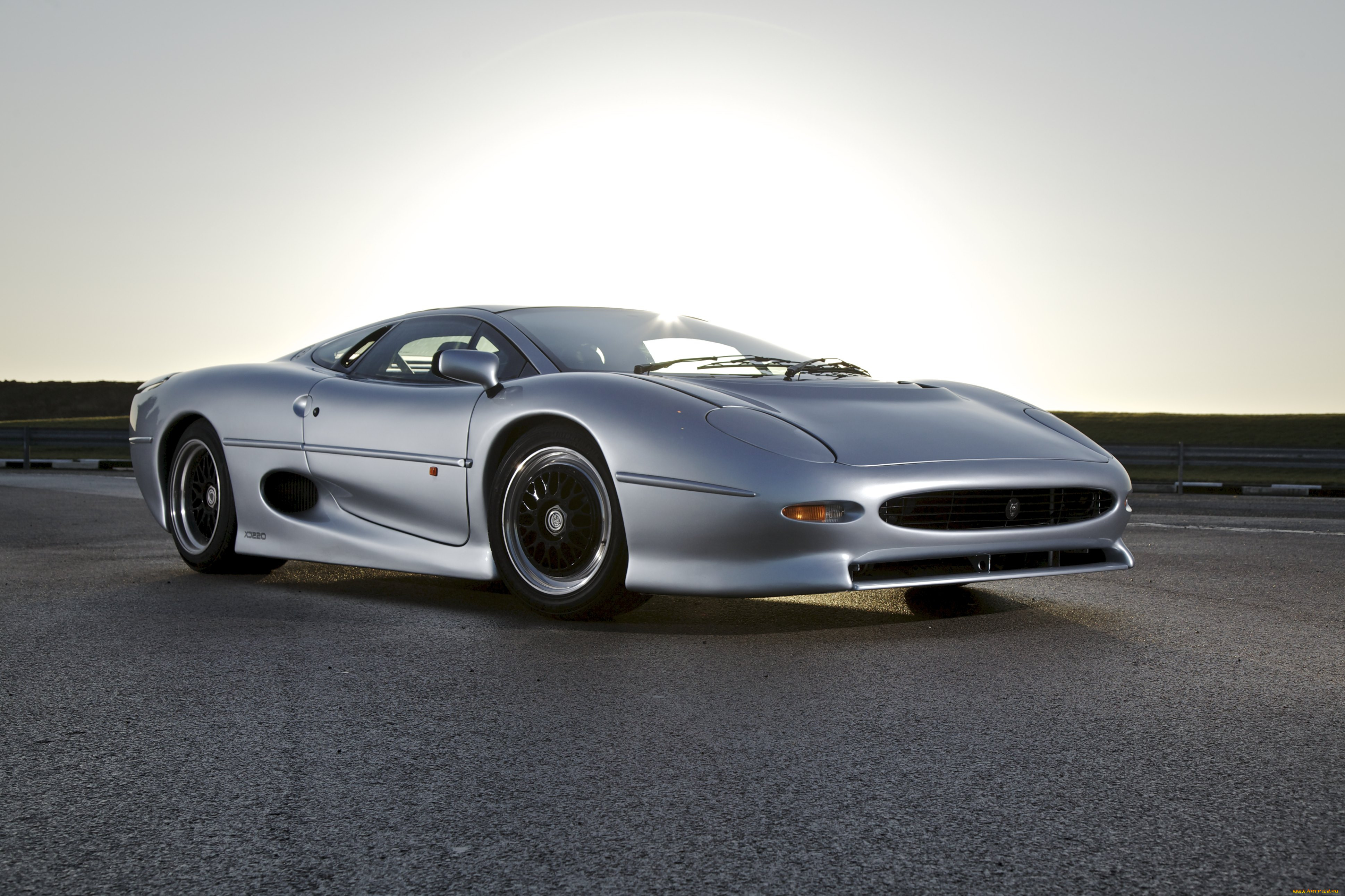 Купить Модель Ягуар Xj220 Масштаб 1 18