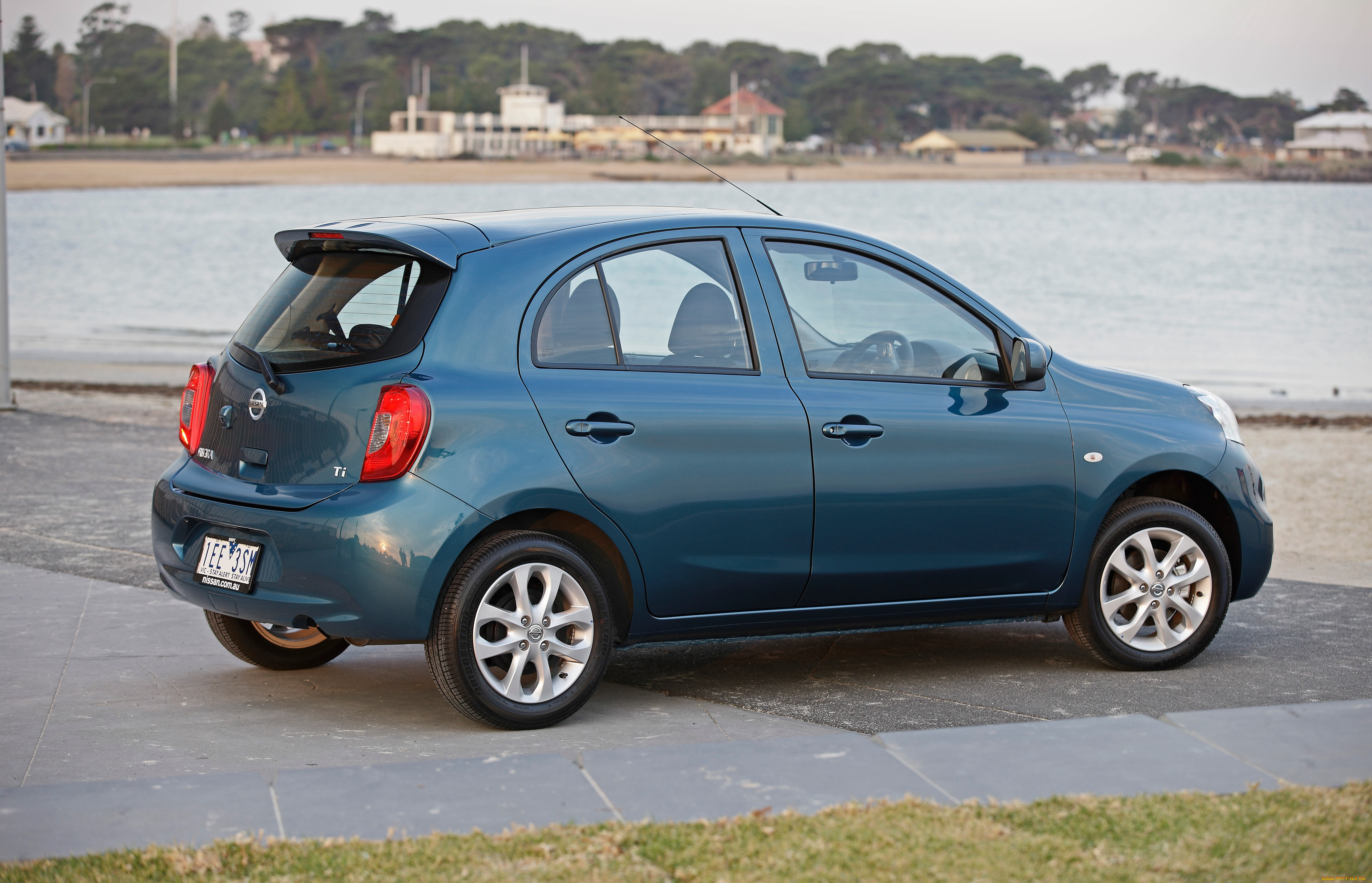 nissan micra 2015