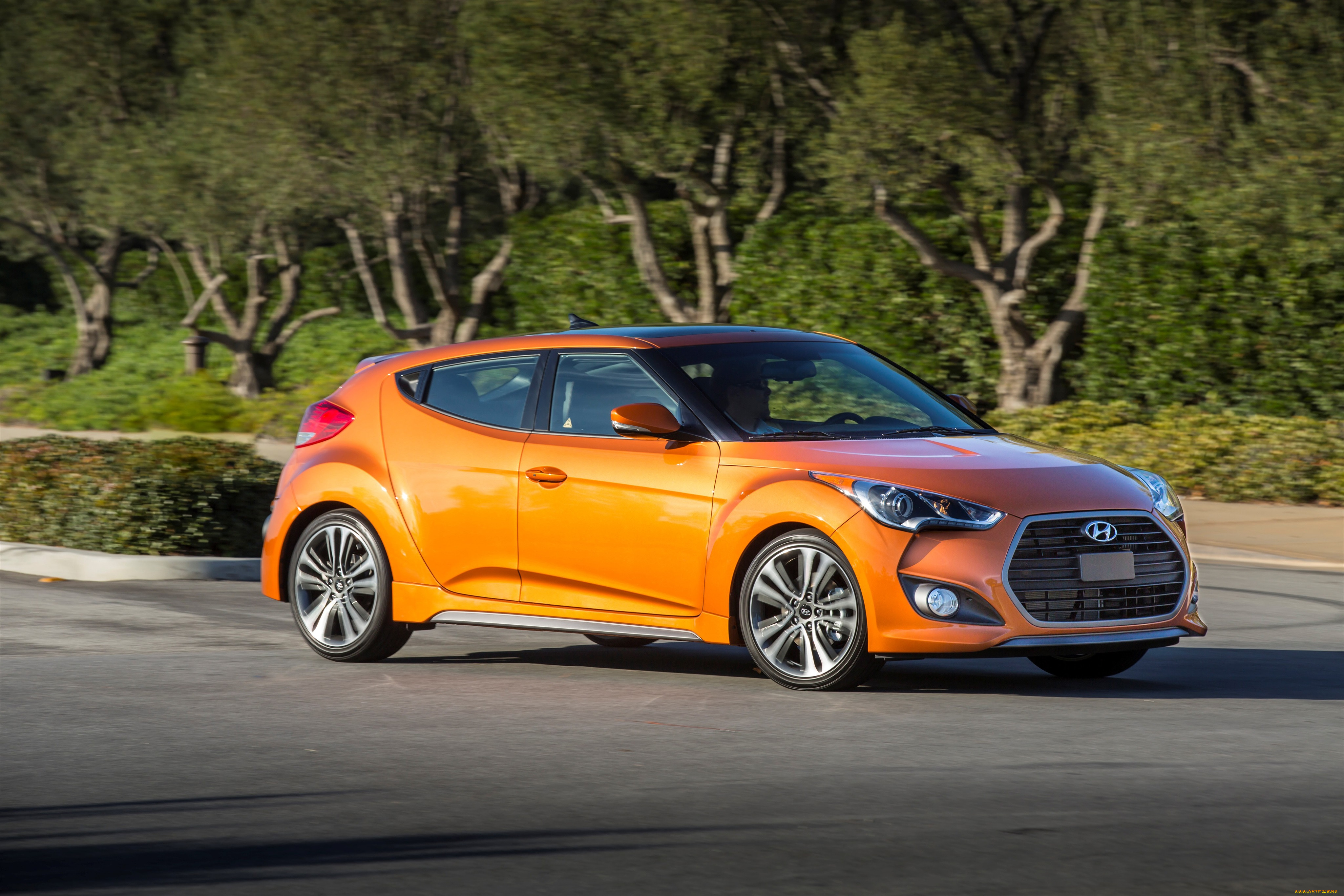 Hyundai veloster. Хендай Велостер 2018. Hyundai Veloster 2016. Hyundai хэтчбек Veloster. Трехдверный Хендай Велостер.