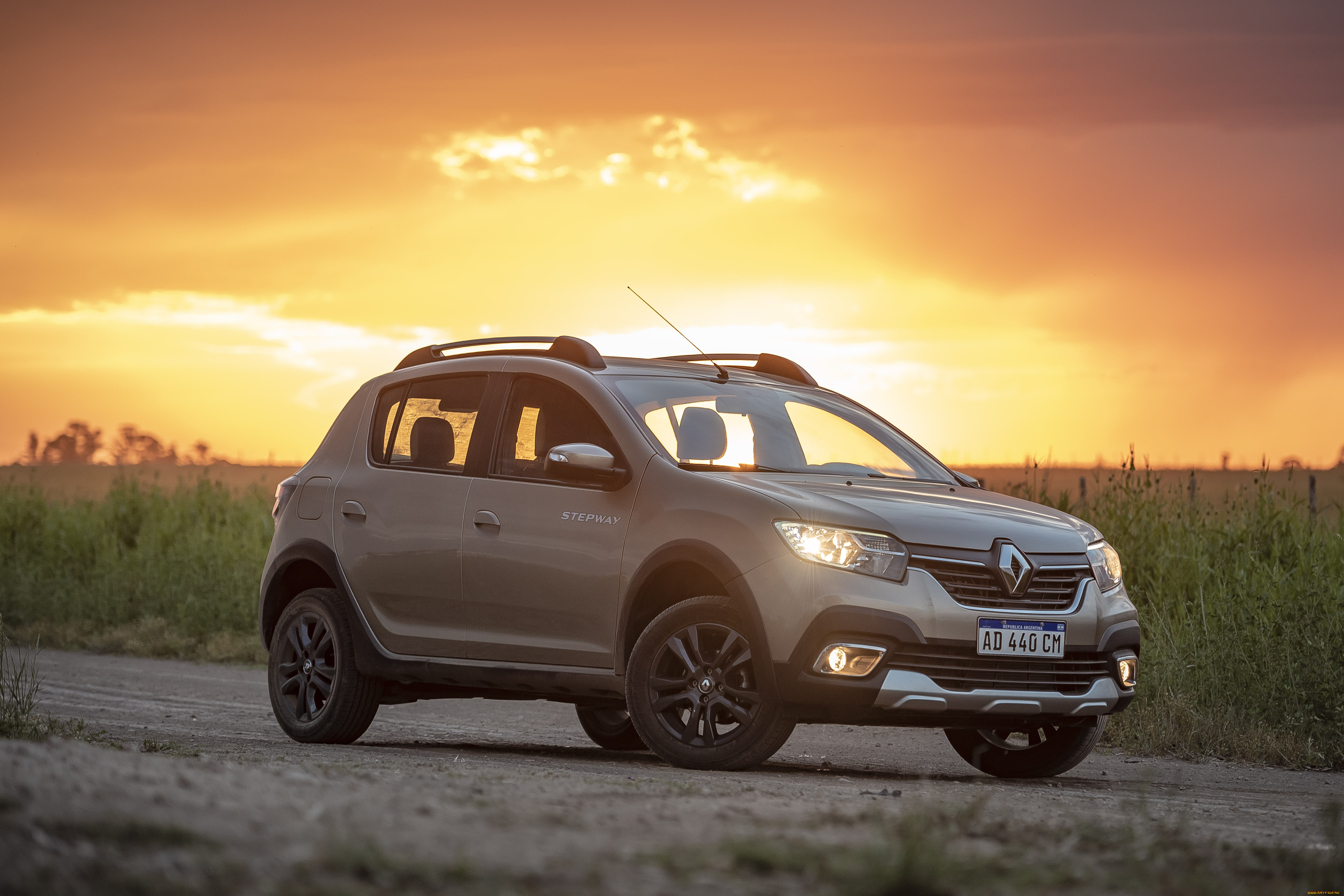 Замена рено сандеро степвей. Renault Sandero Stepway 2022. Renault Sandero Stepway 2019. Степвей 2022. Reno Sandero Stepway 2019.