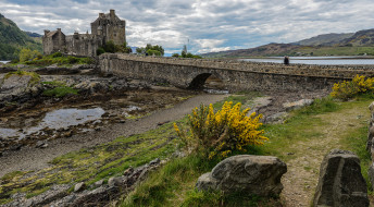 Eilean Donan Castle, Scotland.     2048x1132 eilean donan castle,  scotland, ,  - , , , , 