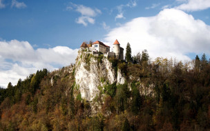 Bled Castle, Slovenia     2560x1600 bled castle,  slovenia, , - ,  ,  , bled, castle, slovenia