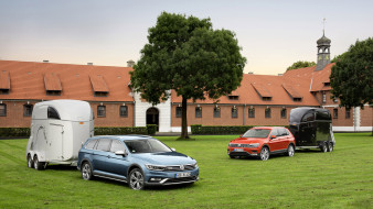 Volkswagen Tiguan and Passat Alltrack with Trailers 2017     2276x1280 volkswagen tiguan and passat alltrack with trailers 2017, ,    , 2017, trailers, with, alltrack, tiguan, passat, volkswagen
