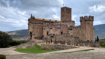 Castillo de Javier     2048x1154 castillo de javier, ,  , , 