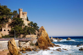 Castle Sant Joan, Lloret de Mar, Spain     2560x1706 castle sant joan,  lloret de mar,  spain, ,  , castle, sant, joan, lloret, de, mar, spain