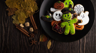 , , pumpkin, wooden, table, monster, ghost, wood, biscuit, halloween, hat, leaves, food, sweets