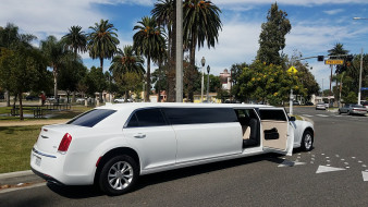 Chrysler 300 Limousine 2016     2560x1440 chrysler 300 limousine 2016, ,    , chrysler, 300, limousine, 2016