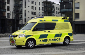 Volkswagen T5 Ambulance 2003     2048x1324 volkswagen t5 ambulance 2003, ,  , ambulance, t5, 2003, volkswagen