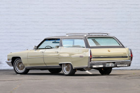 Cadillac Fleetwood Sixty Special Station Wagon by Detroit Sunroof 1972     2048x1364 cadillac fleetwood sixty special station wagon by detroit sunroof 1972, , cadillac, fleetwood, sixty, special, station, wagon, detroit, sunroof, 1972