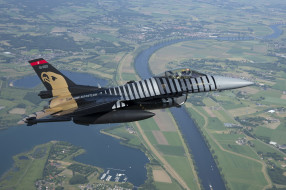 General Dynamics F-16 Fighting Falcon     2048x1364 general dynamics f-16 fighting falcon, ,  , , general, dynamics, f-16, fighting, falcon, , 