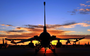 General Dynamics F-16 Fighting Falcon     2560x1600 general dynamics f-16 fighting falcon, ,  , , , , general, dynamics, f-16, fighting, falcon