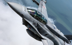 General Dynamics F-16 Fighting Falcon     1920x1200 general dynamics f-16 fighting falcon, ,  , lockheed, martin, f-16d, , , , , , general, dynamics, f-16, fighting, falcon