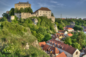 Castle at Veszprem     2000x1331 castle at veszprem, , - ,  ,  , 