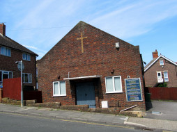 Elm Church,Newhaven,Sussex,UK     2560x1920 elm church, newhaven, sussex, uk, , -  ,  ,  , elm, church