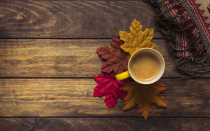      2880x1800 , ,   , maple, , coffee, cup, leaves, autumn, background, wood, , , , colorful, , , , 