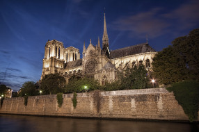 Catedral de Notre Dame de París     2048x1365 catedral de notre dame de par&, 237, ,  , , 