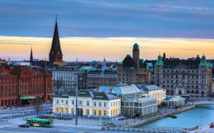 Malm, Sweden обои для рабочего стола 2560x1600 malm,  sweden, города, - панорамы, транспорт, дома, здания, панорама