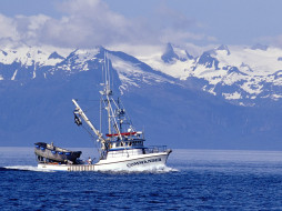 Seiner on Chatham Strait. Alaska     1600x1200 seiner, on, chatham, strait, alaska, , 