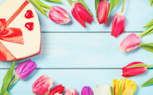      2880x1800 ,   ,  ,  , , colorful, , wood, flowers, tulips, spring, gift, box