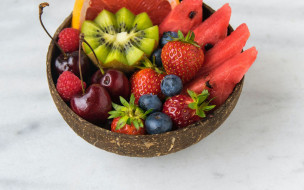 еда, фрукты,  ягоды, арбуз, киви, малина, вишня, черника, клубника