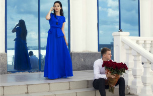 разное, мужчина женщина, синее, платье, розы, букет