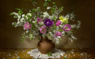 цветы, букеты,  композиции, салфетка, ваза, тюльпаны, цветущие, ветки, лепестки