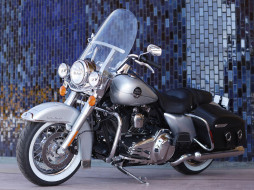 Harley-Davidson  FLHRC Road King Classic     1600x1200 harley, davidson, flhrc, road, king, classic, , moto
